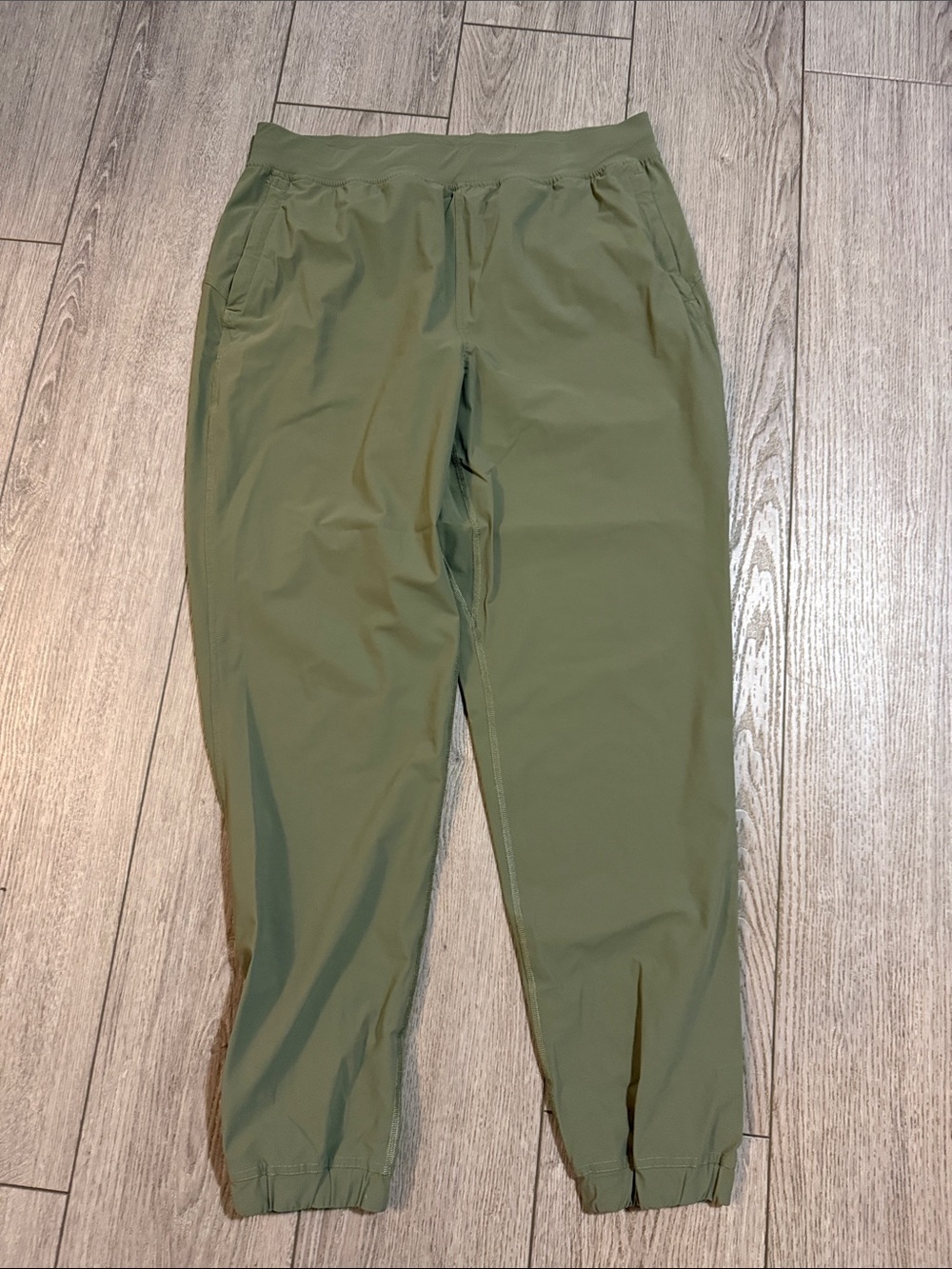 lululemon athletica Olive Green Women's Jogger Sweatpants